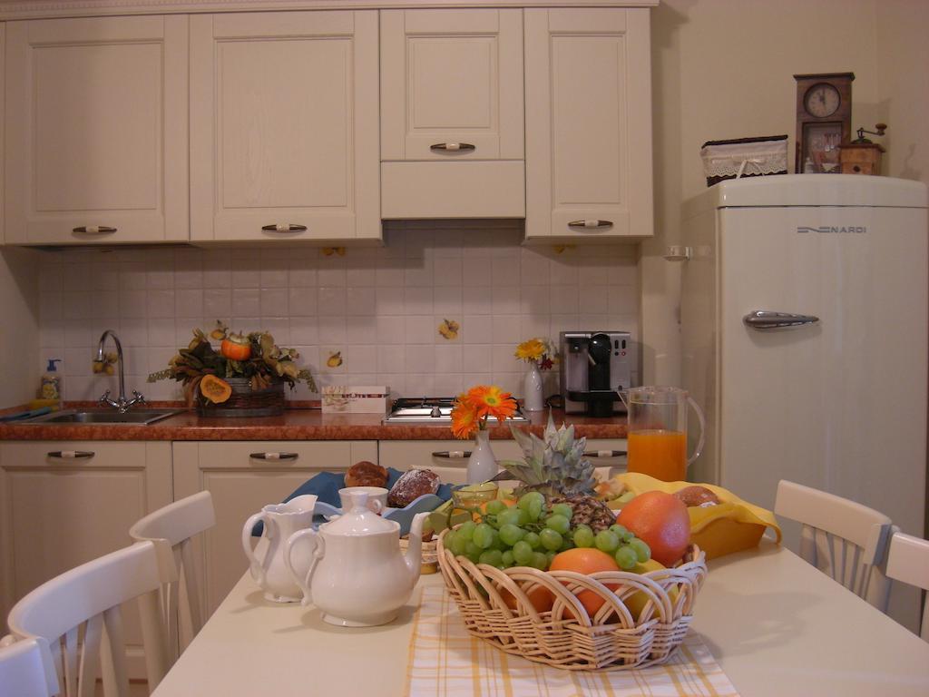 Pietra Preziosa Bed & Breakfast Pietra Ligure Bagian luar foto