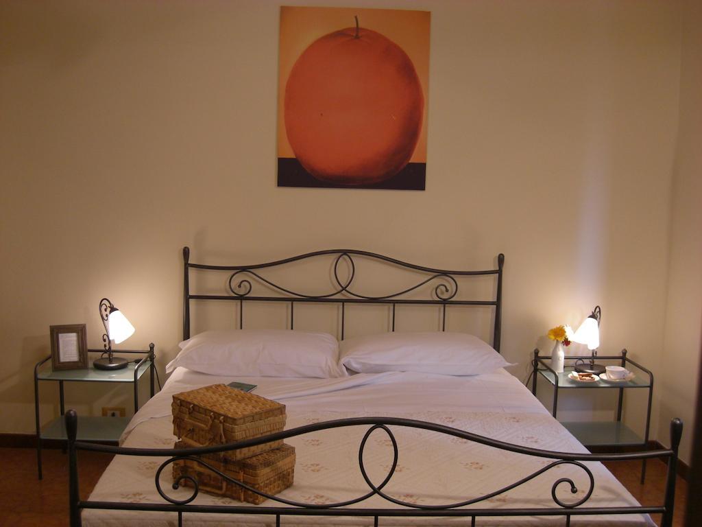Pietra Preziosa Bed & Breakfast Pietra Ligure Bagian luar foto
