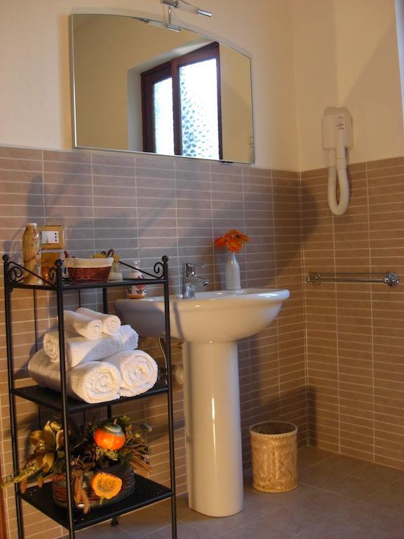 Pietra Preziosa Bed & Breakfast Pietra Ligure Ruang foto